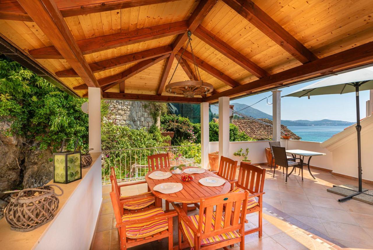 Villa New York Млини Екстериор снимка