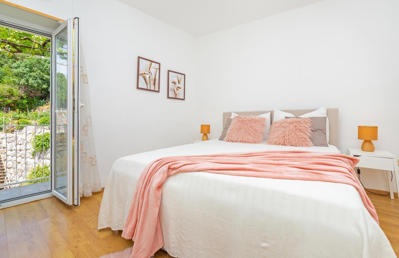 Villa New York Млини Екстериор снимка