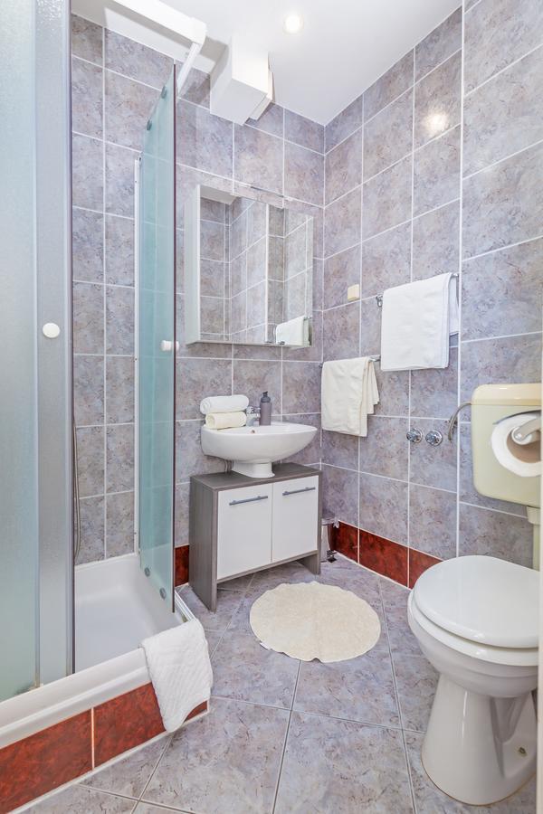 Villa New York Млини Екстериор снимка